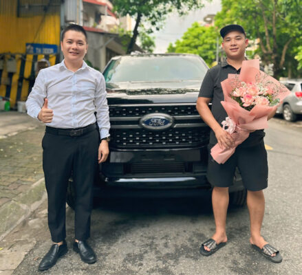 Bàn Giao Xe Phạm Hồng Quân 1